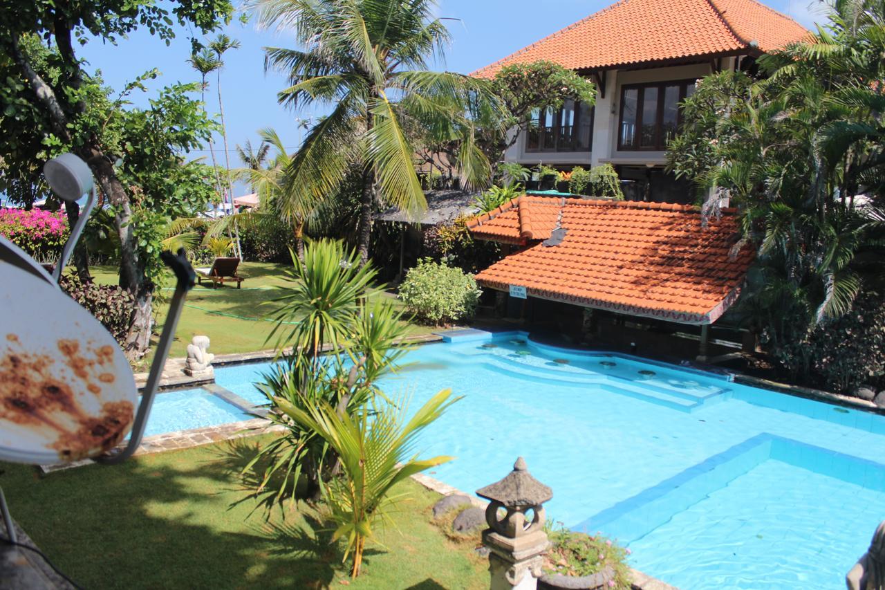 The Sari Beach Legian Esterno foto