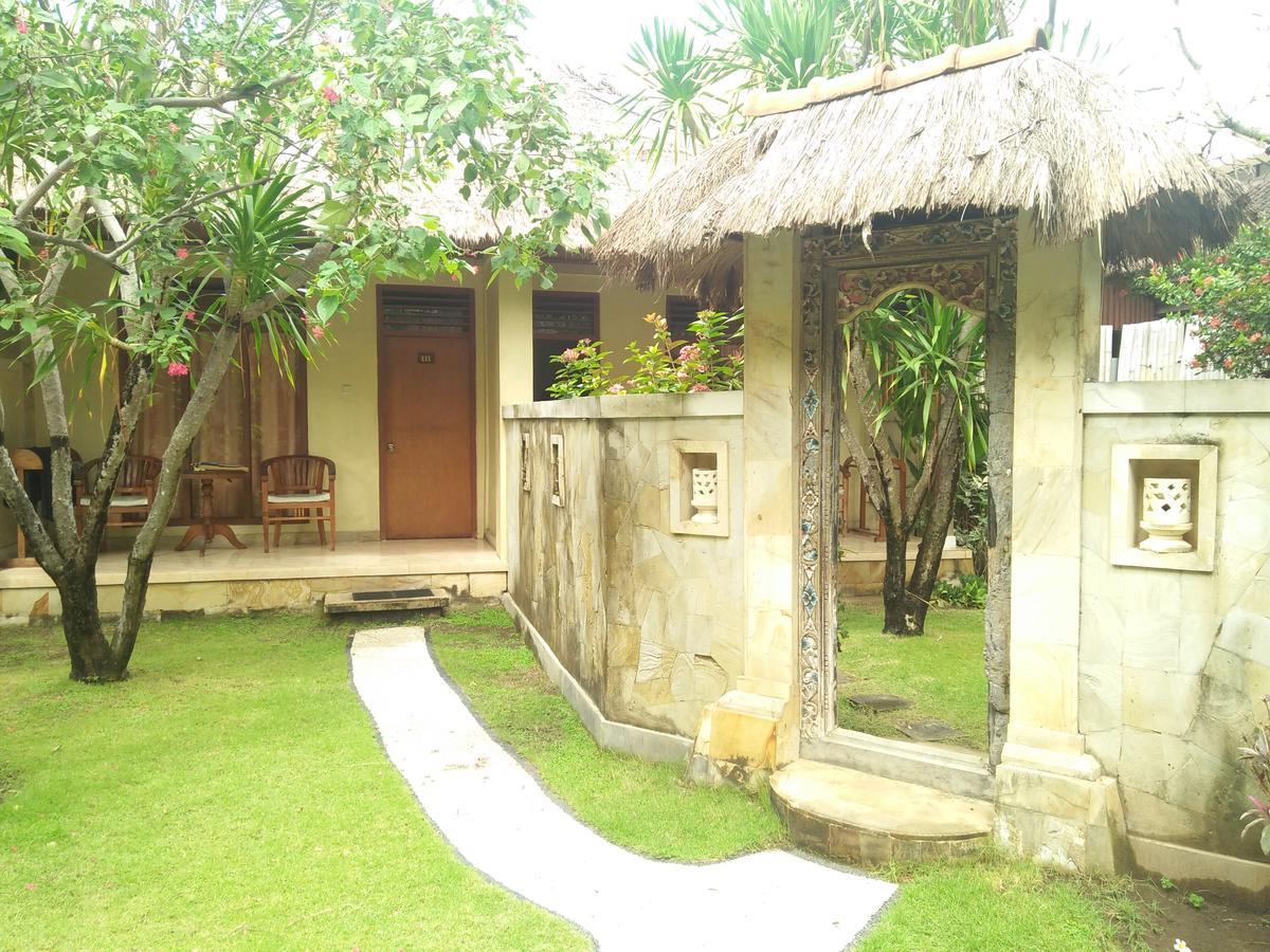 The Sari Beach Legian Esterno foto